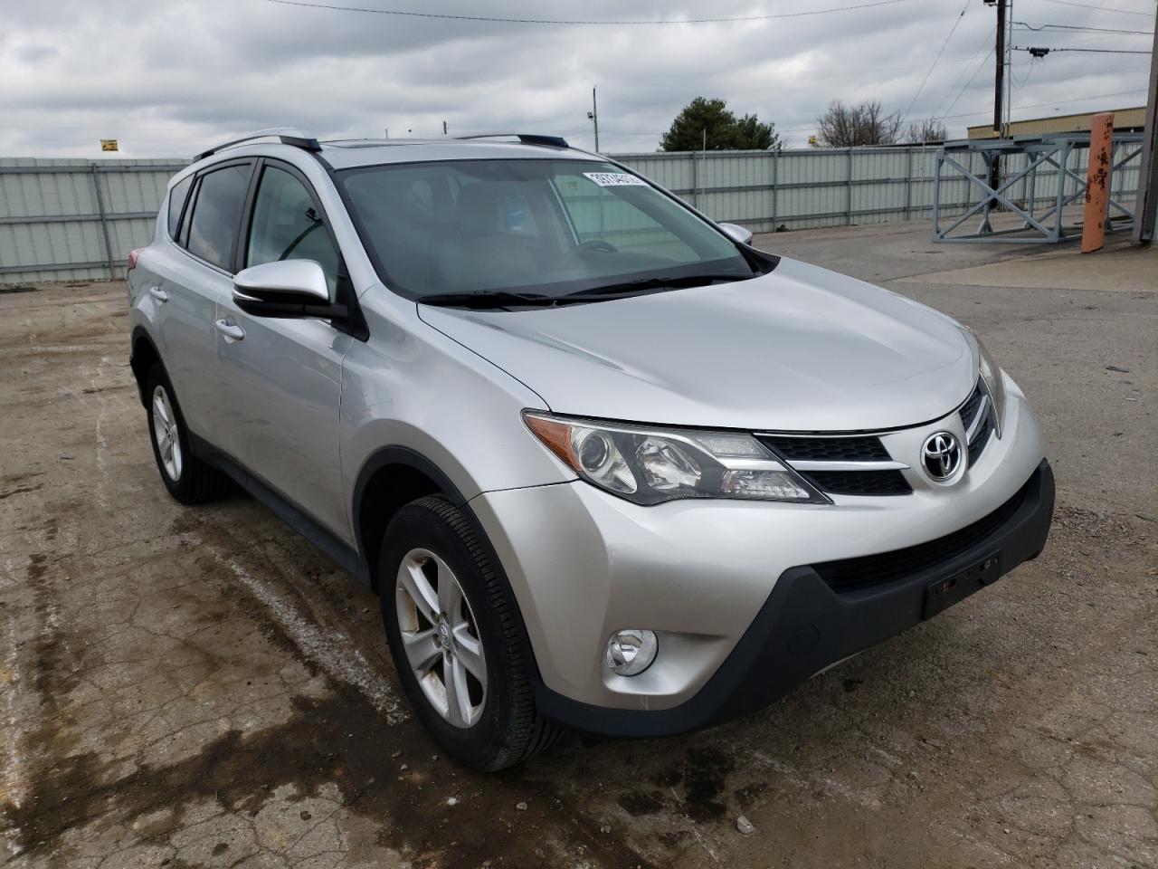 TOYOTA RAV4 XLE 2014 with VIN 2T3RFREV7EW226179 - Photo from auction