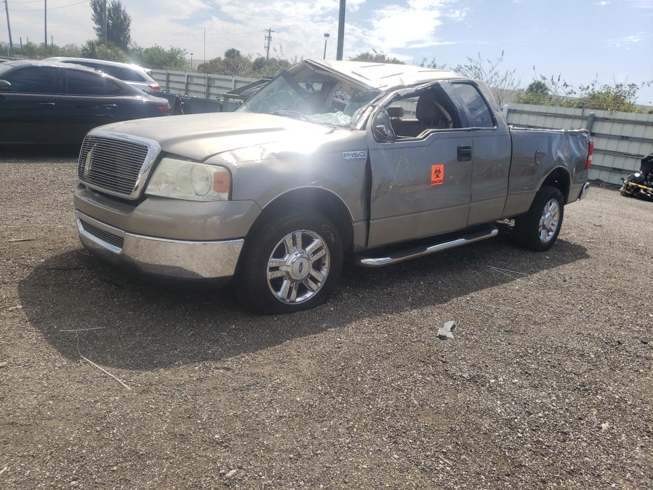 Photo 2 from auction – 2006 FORD F150 with VIN 1FTPX12506NA10029