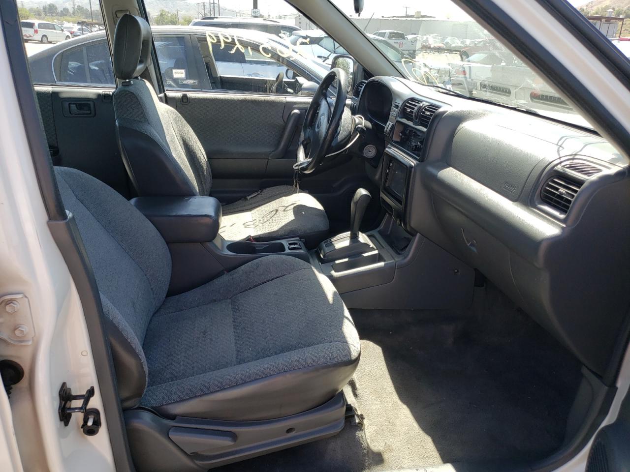 Photo 5 from auction – 1998 ISUZU RODEO S with VIN 4S2CK58W4W4313197