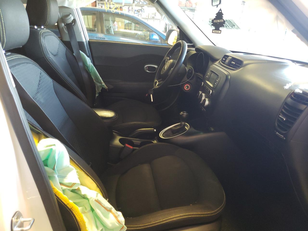 Photo 5 from auction – 2016 KIA SOUL + with VIN KNDJP3A54G7317728