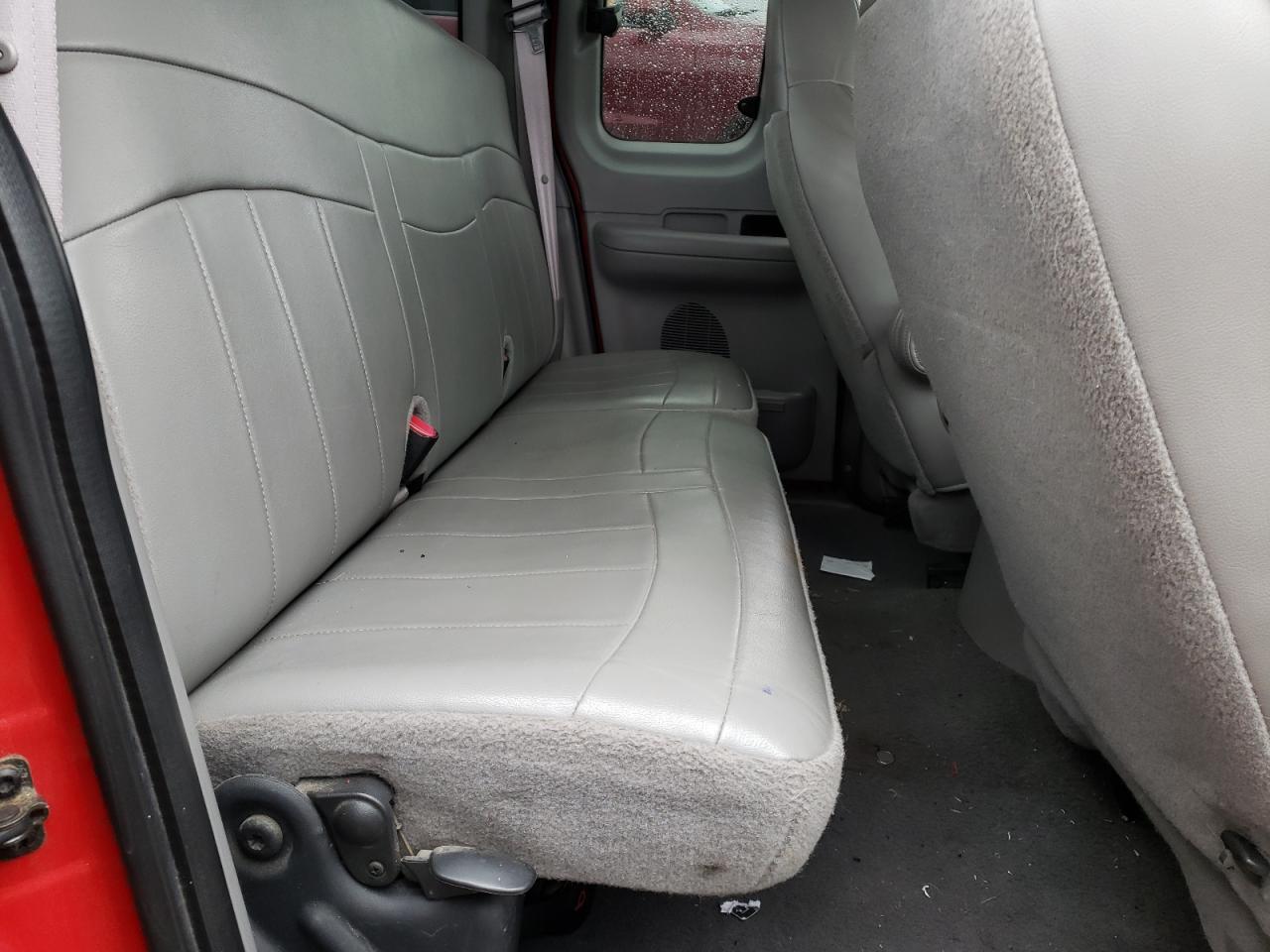 Photo 6 from auction – 2000 FORD F150 with VIN 1FTRX18L5YNA59860