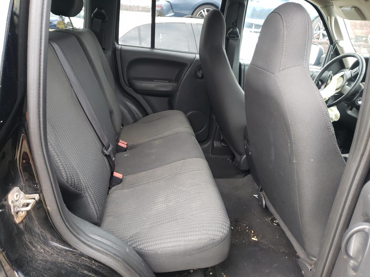 Photo 6 from auction – 2004 JEEP LIBERTY SP with VIN 1J4GL48K04W271186