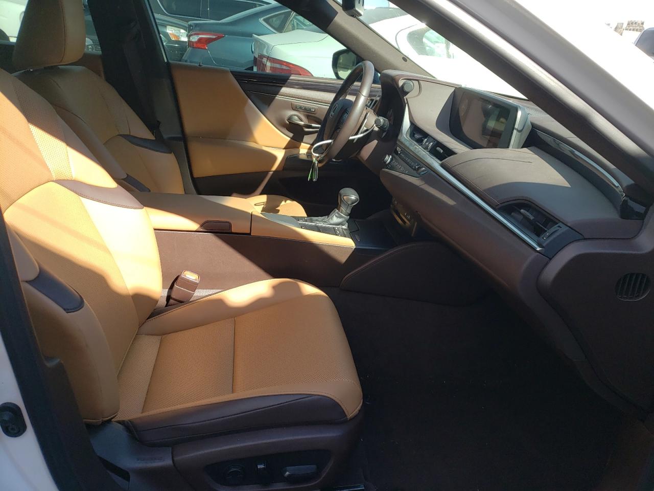 Photo 5 from auction – 2020 LEXUS ES 350 with VIN 58ADZ1B11LU056548