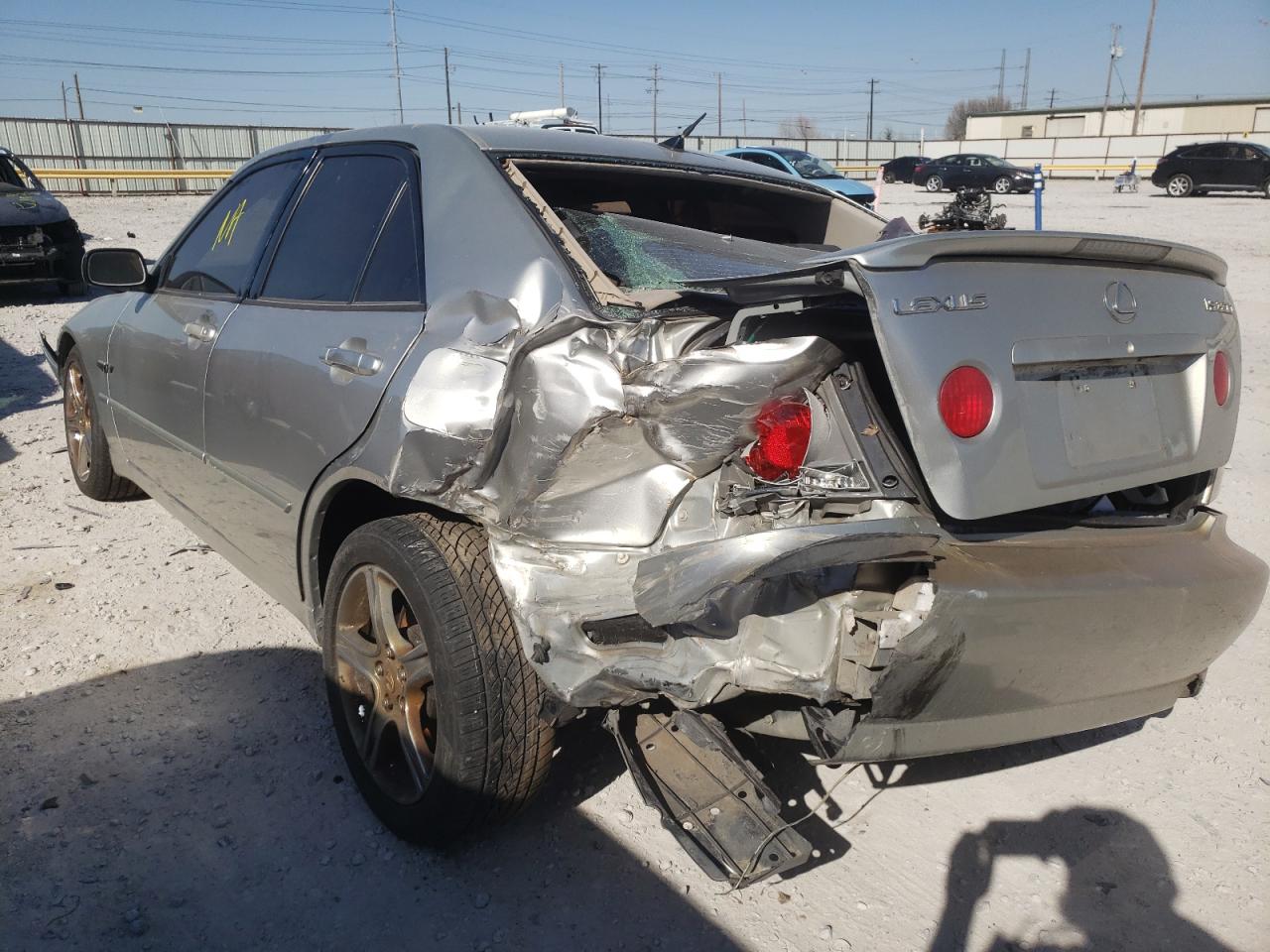 Photo 3 from auction – 2002 LEXUS IS 300 with VIN JTHBD192220054425