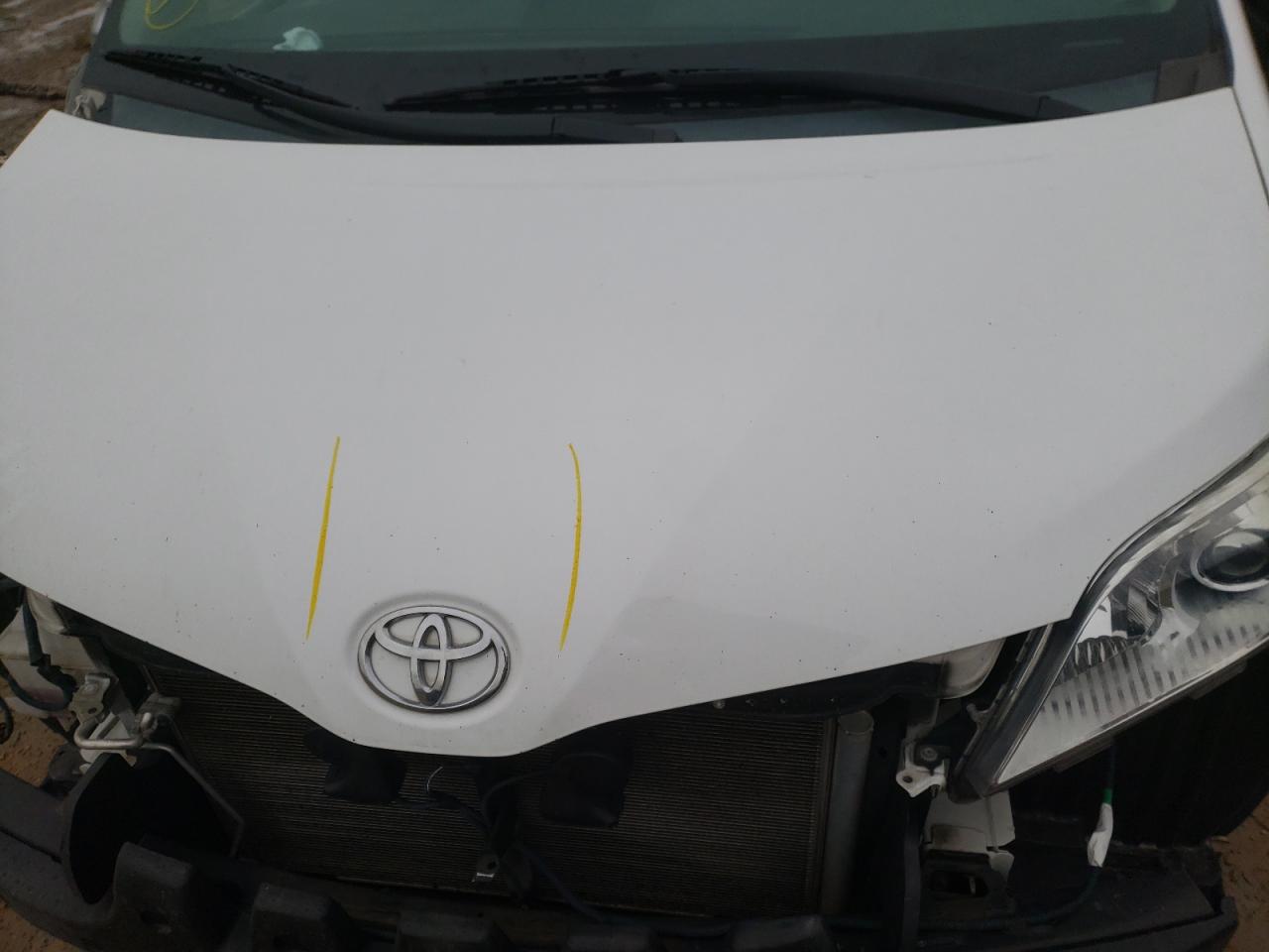 Photo 7 from auction – 2012 TOYOTA SIENNA LE with VIN 5TDKK3DC0CS247318