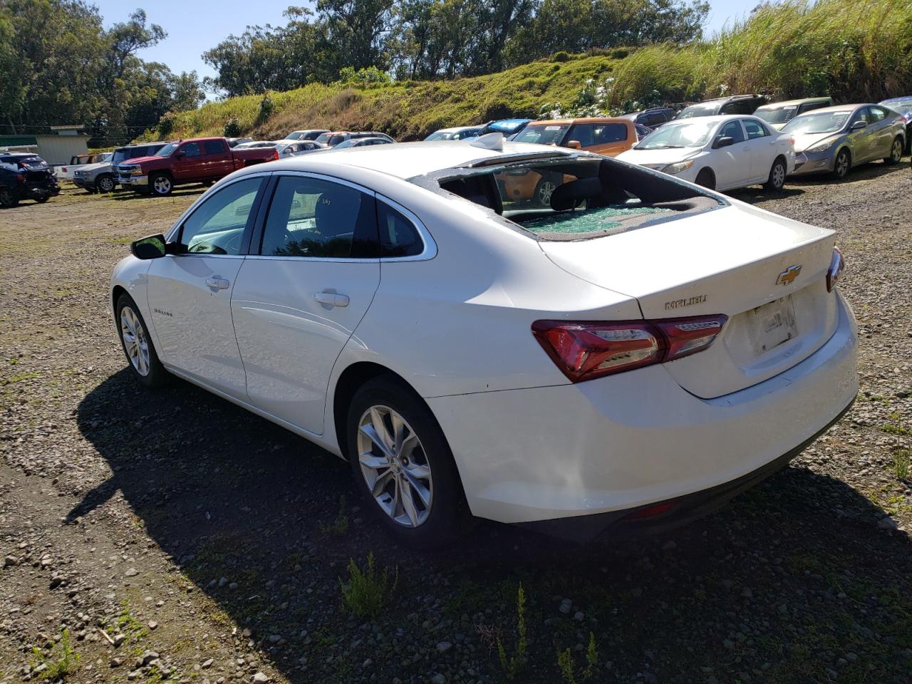 Photo 3 from auction – 2020 CHEVROLET MALIBU LT with VIN 1G1ZD5ST3LF037263