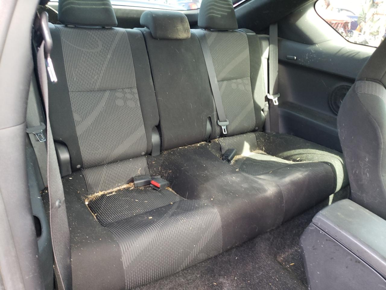 Photo 6 from auction – 2011 TOYOTA SCION TC with VIN JTKJF5C78B3012111