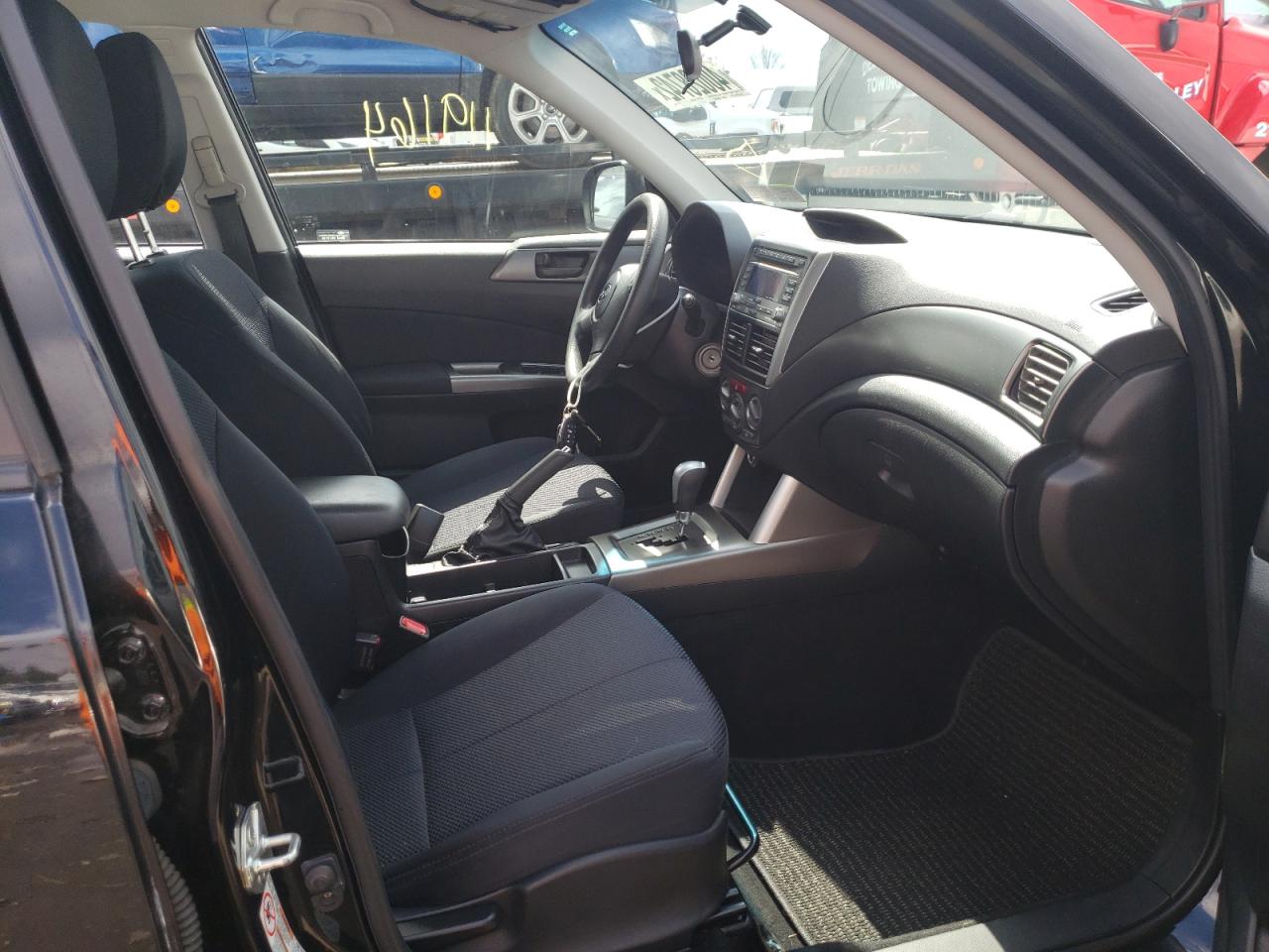 Photo 5 from auction – 2011 SUBARU FORESTER 2 with VIN JF2SHABC7BH702532