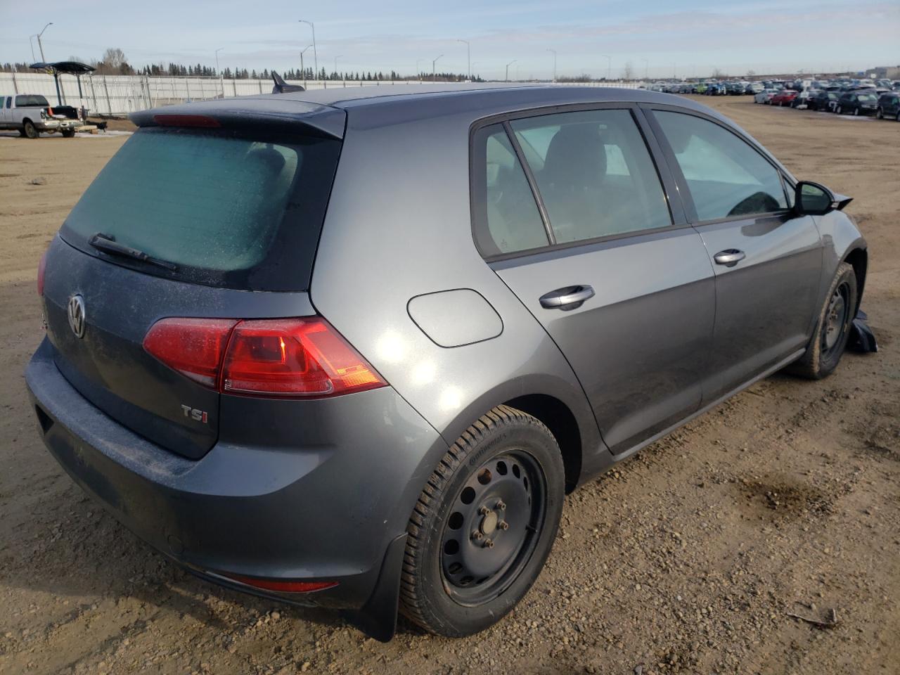 Photo 4 from auction – 2017 VOLKSWAGEN GOLF S with VIN 3VW217AU4HM054715