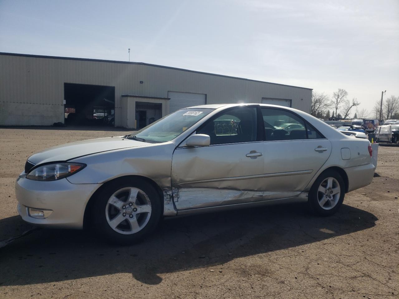 Photo 9 from auction – 2005 TOYOTA CAMRY LE with VIN JTDBE30K953017902