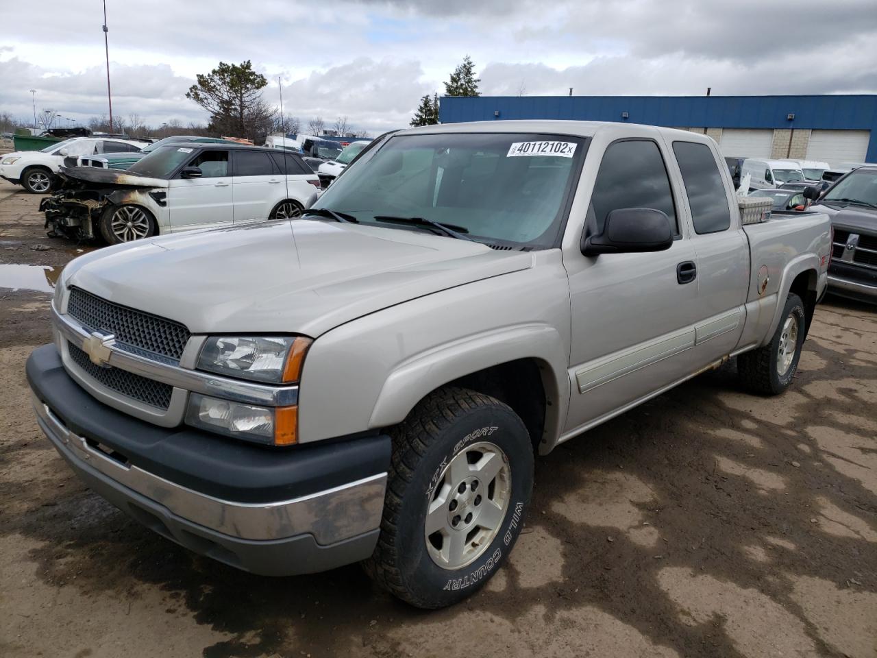 Photo 2 from auction – 2004 CHEVROLET SILVERADO with VIN 1GCEK19T94E253216