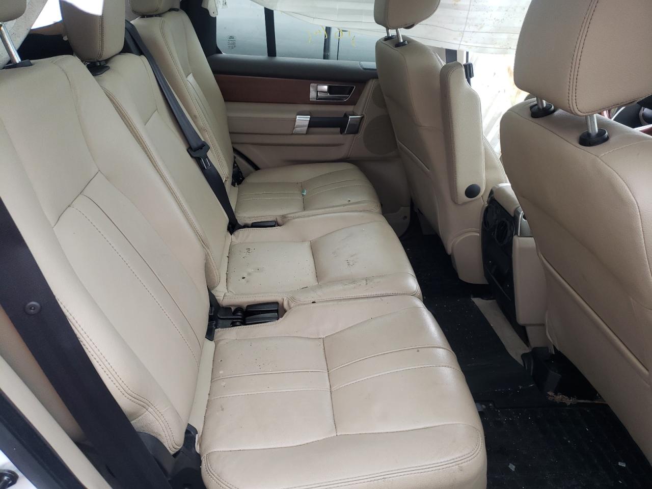 Photo 6 from auction – 2016 LAND ROVER LR4 HSE with VIN SALAG2V69GA808482