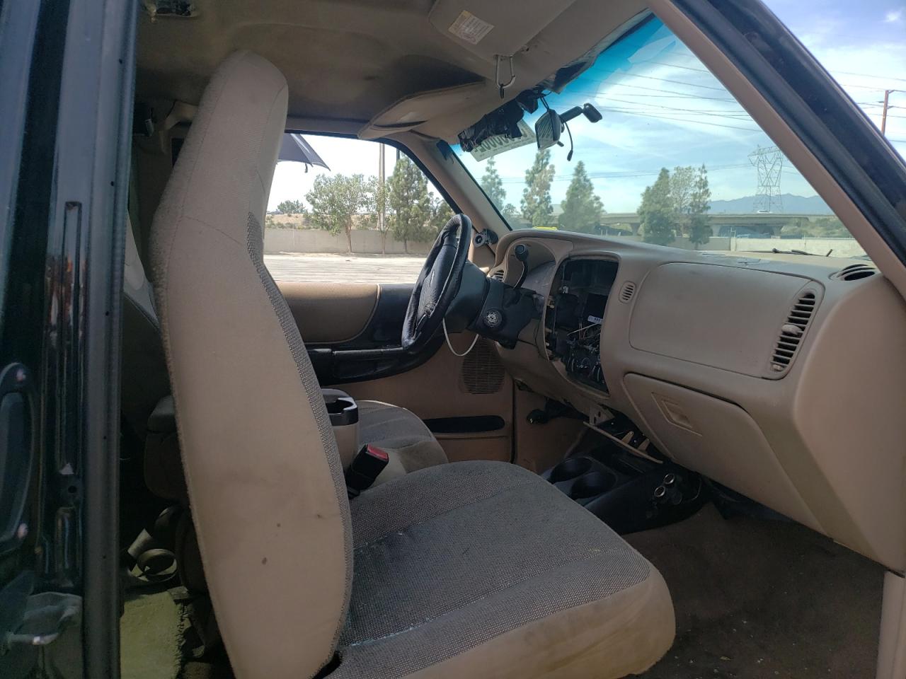Photo 5 from auction – 2002 FORD RANGER SUP with VIN 1FTYR44E62PB63834