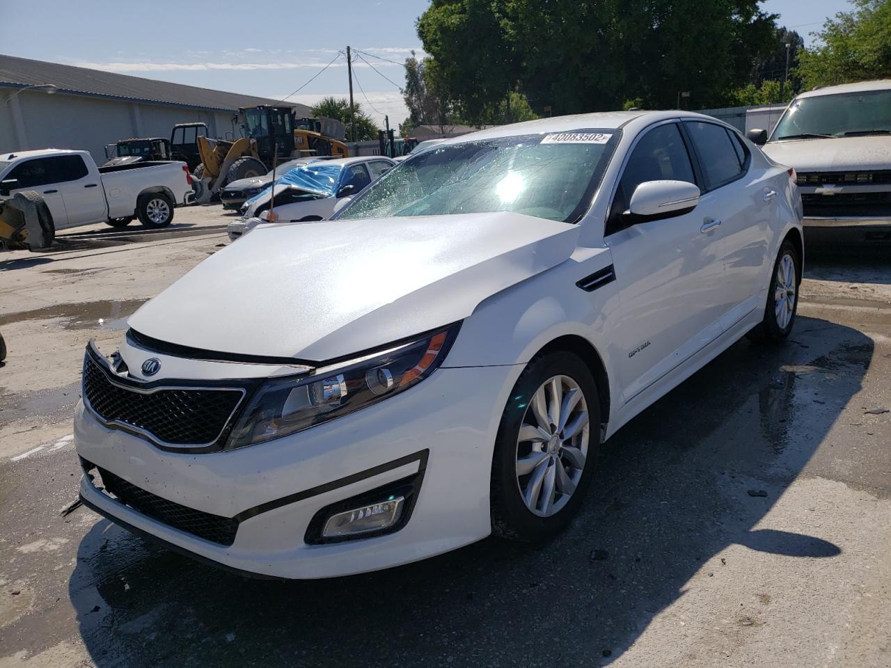 Photo 2 from auction – 2015 KIA OPTIMA LX with VIN 5XXGM4A77FG508656