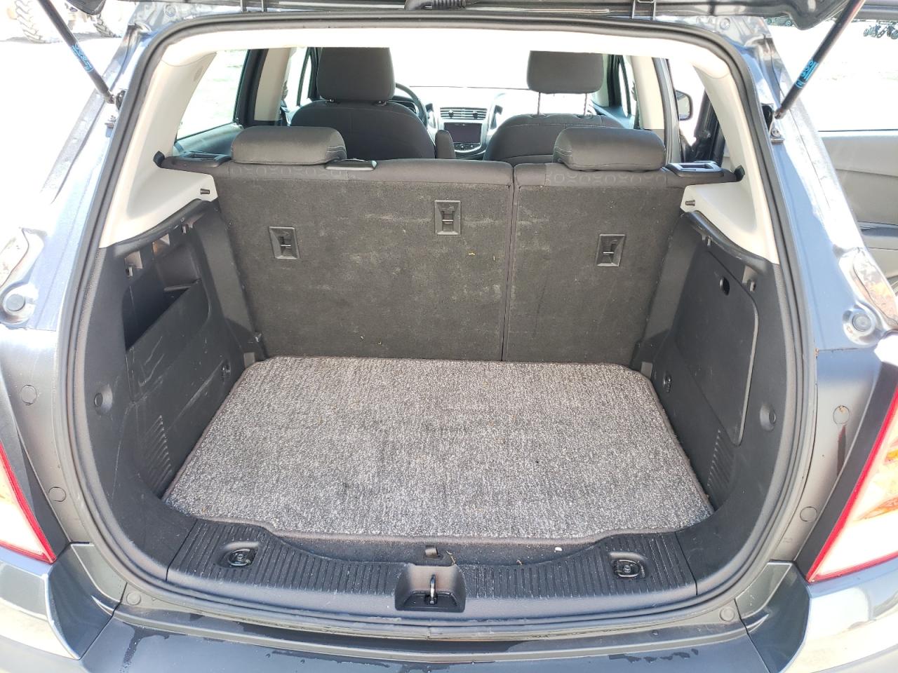 Photo 9 from auction – 2016 CHEVROLET TRAX LS with VIN 3GNCJKSB1GL244992