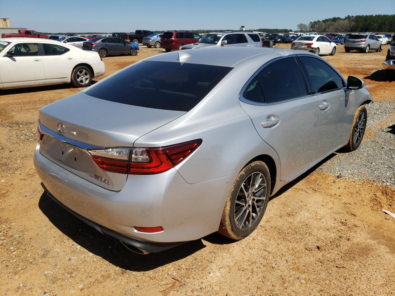 Photo 4 from auction – 2018 LEXUS ES 350 with VIN 58ABK1GG7JU084330
