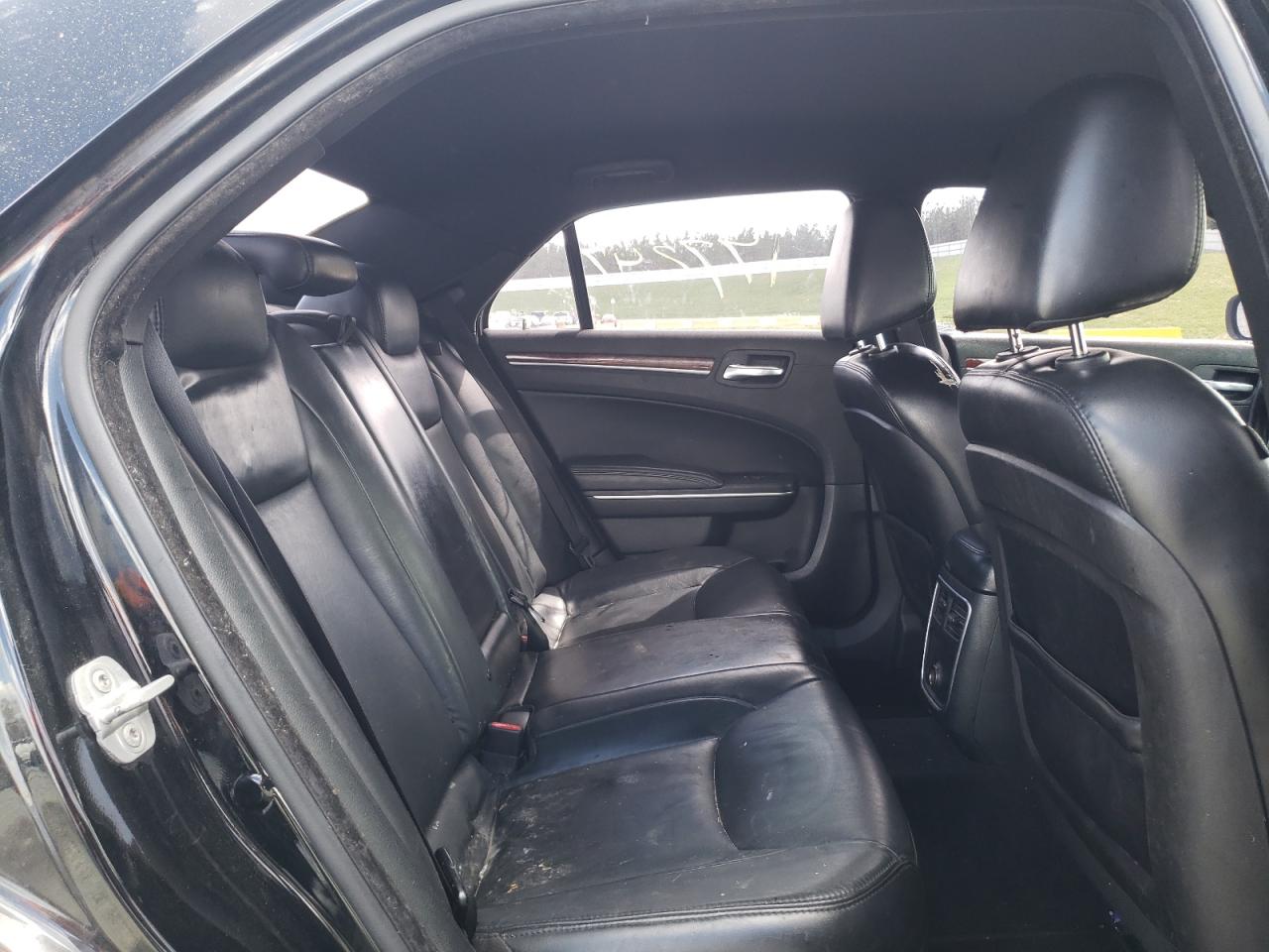 Photo 6 from auction – 2012 CHRYSLER 300 LIMITE with VIN 2C3CCACG7CH205953