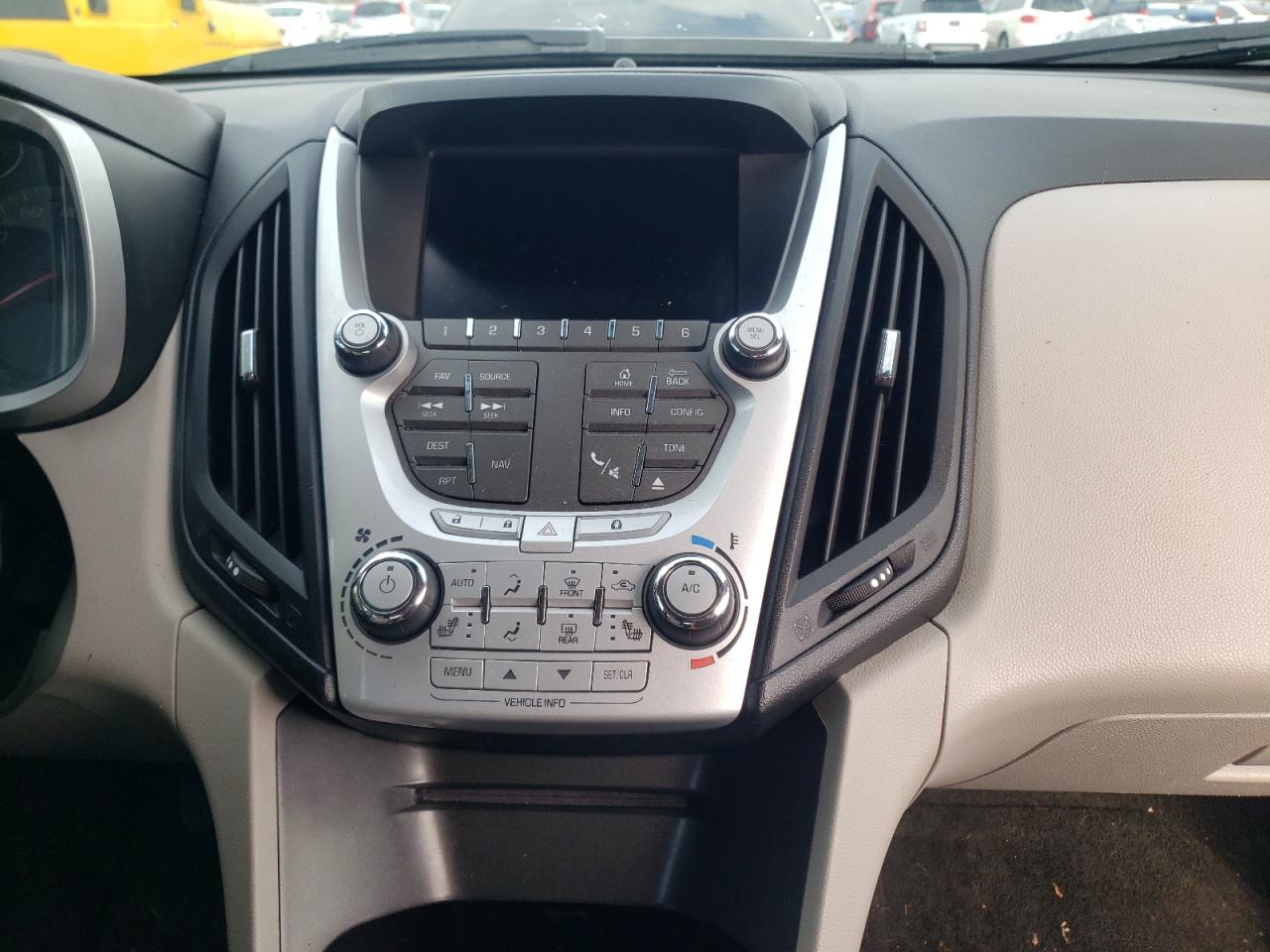Photo 9 from auction – 2015 CHEVROLET EQUINOX LT with VIN 2GNFLHE3XF6408841