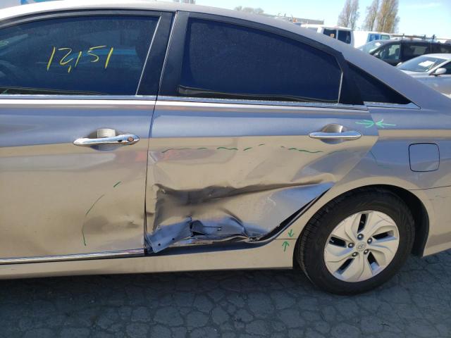 Photo 9 from auction – 2014 HYUNDAI SONATA HYB with VIN KMHEC4A45EA108438