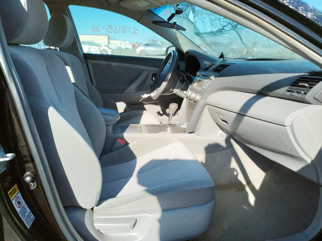 Photo 5 from auction – 2010 TOYOTA CAMRY BASE with VIN 4T1BF3EK4AU081559