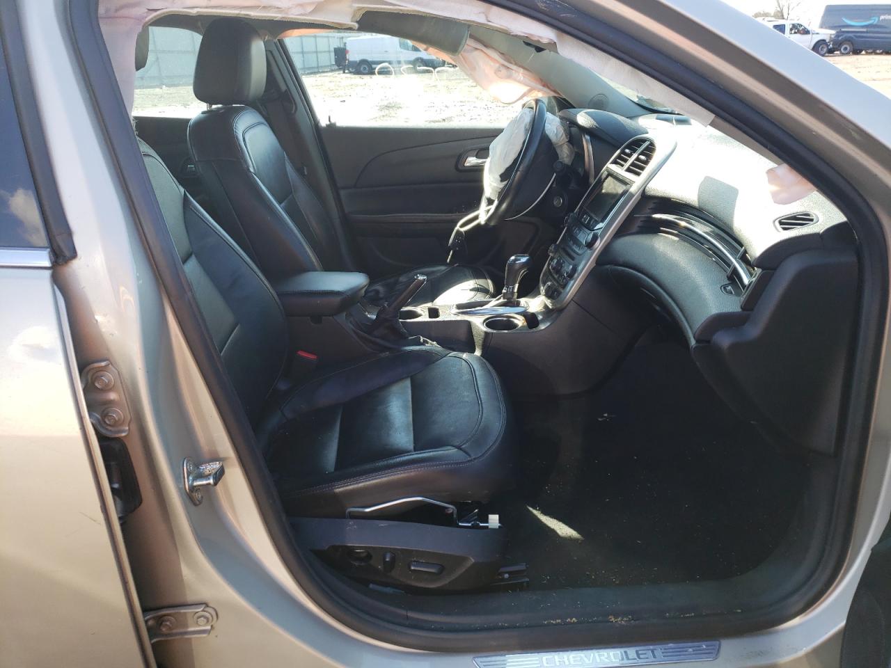 Photo 5 from auction – 2016 CHEVROLET MALIBU LIM with VIN 1G11E5SA3GF133330