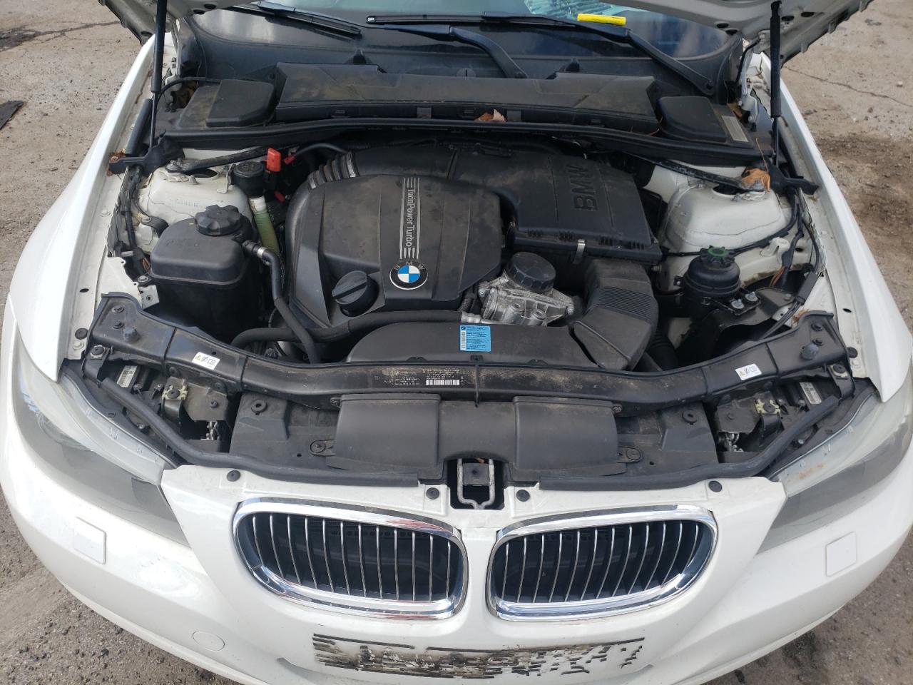 Photo 7 from auction – 2011 BMW 335 I with VIN WBAPM5C51BE577047
