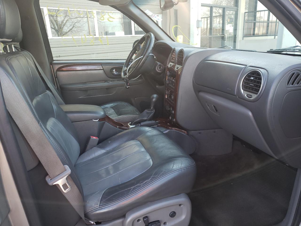 Photo 5 from auction – 2002 GMC ENVOY with VIN 1GKDT13S722509302