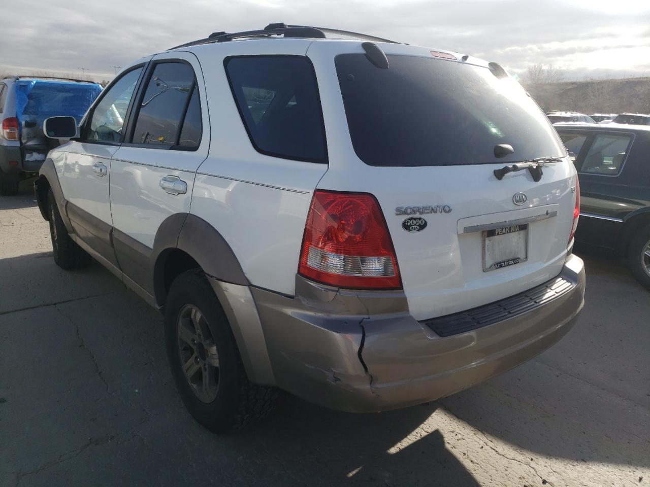 Photo 3 from auction – 2005 KIA SORENTO EX with VIN KNDJC733155387713