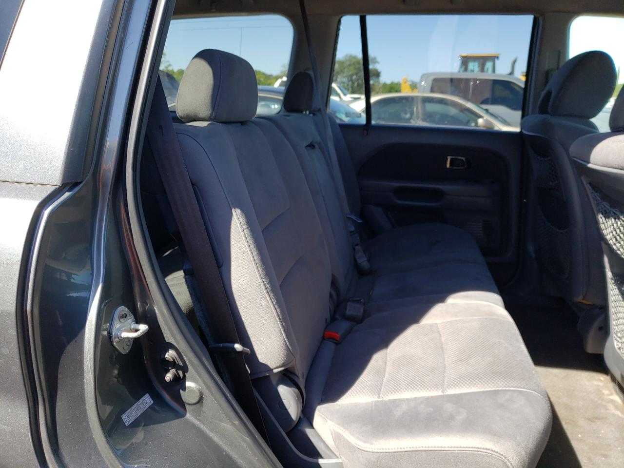 Photo 6 from auction – 2007 HONDA PILOT EX with VIN 5FNYF18487B032351