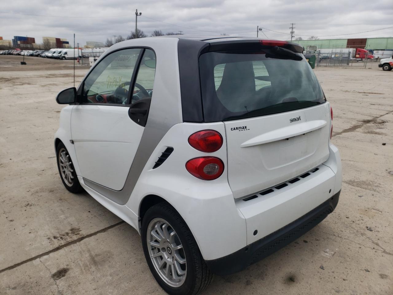 Photo 3 from auction – 2013 SMART FORTWO PUR with VIN WMEEJ3BA5DK599242