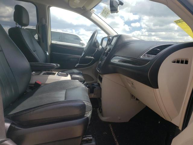 Photo 5 from auction – 2013 CHRYSLER TOWN & COU with VIN 2C4RC1BG0DR689760