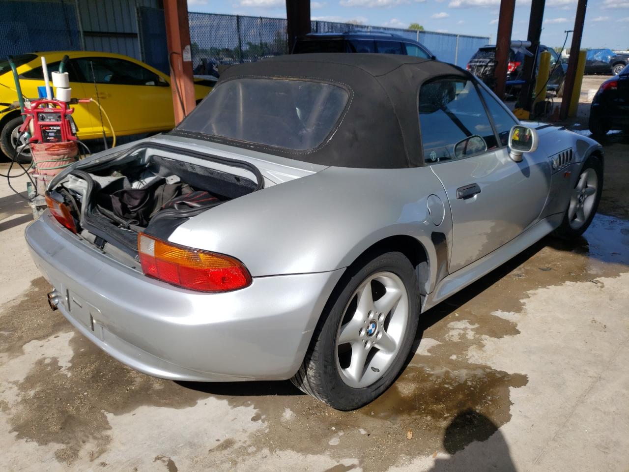 Photo 4 from auction – 1998 BMW Z3 2.8 with VIN 4USCJ3322WLB62869