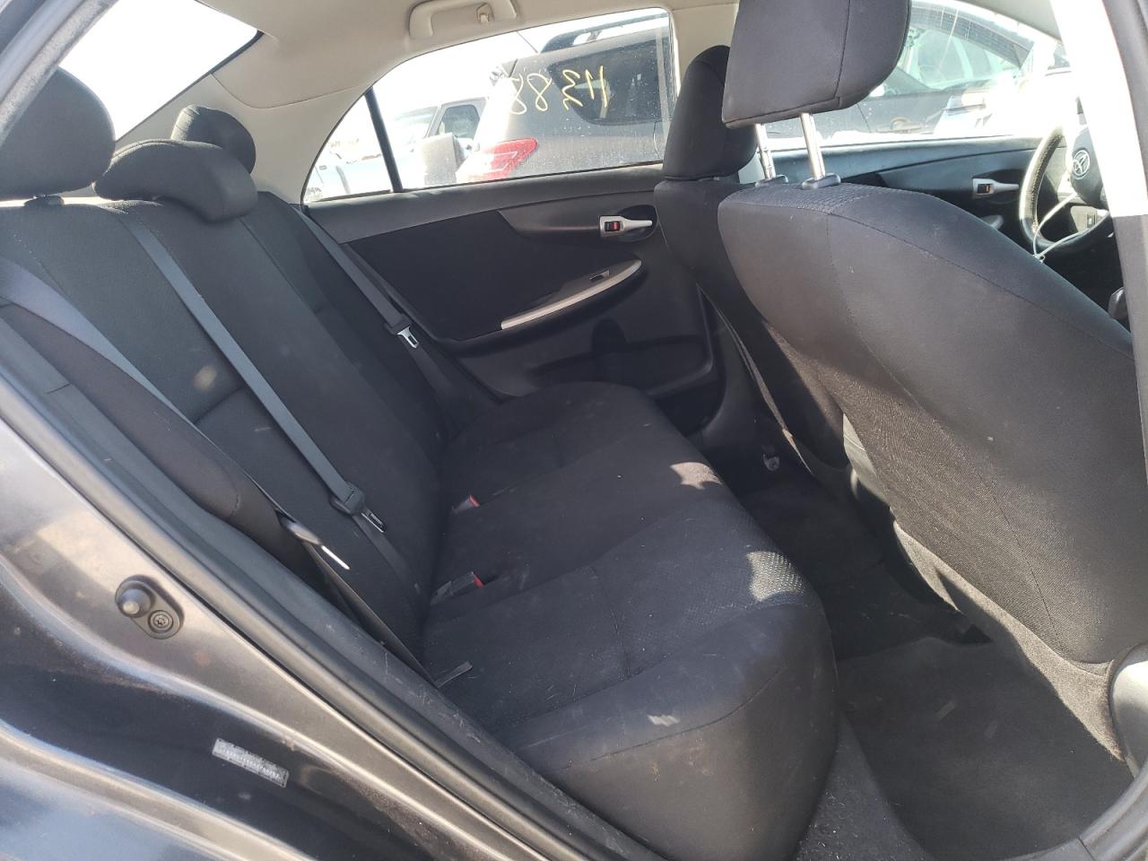 Photo 6 from auction – 2010 TOYOTA COROLLA LE with VIN 1NXBU4EE6AZ266203