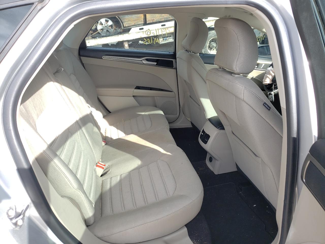 Photo 6 from auction – 2019 FORD FUSION SE with VIN 3FA6P0HD9KR179841