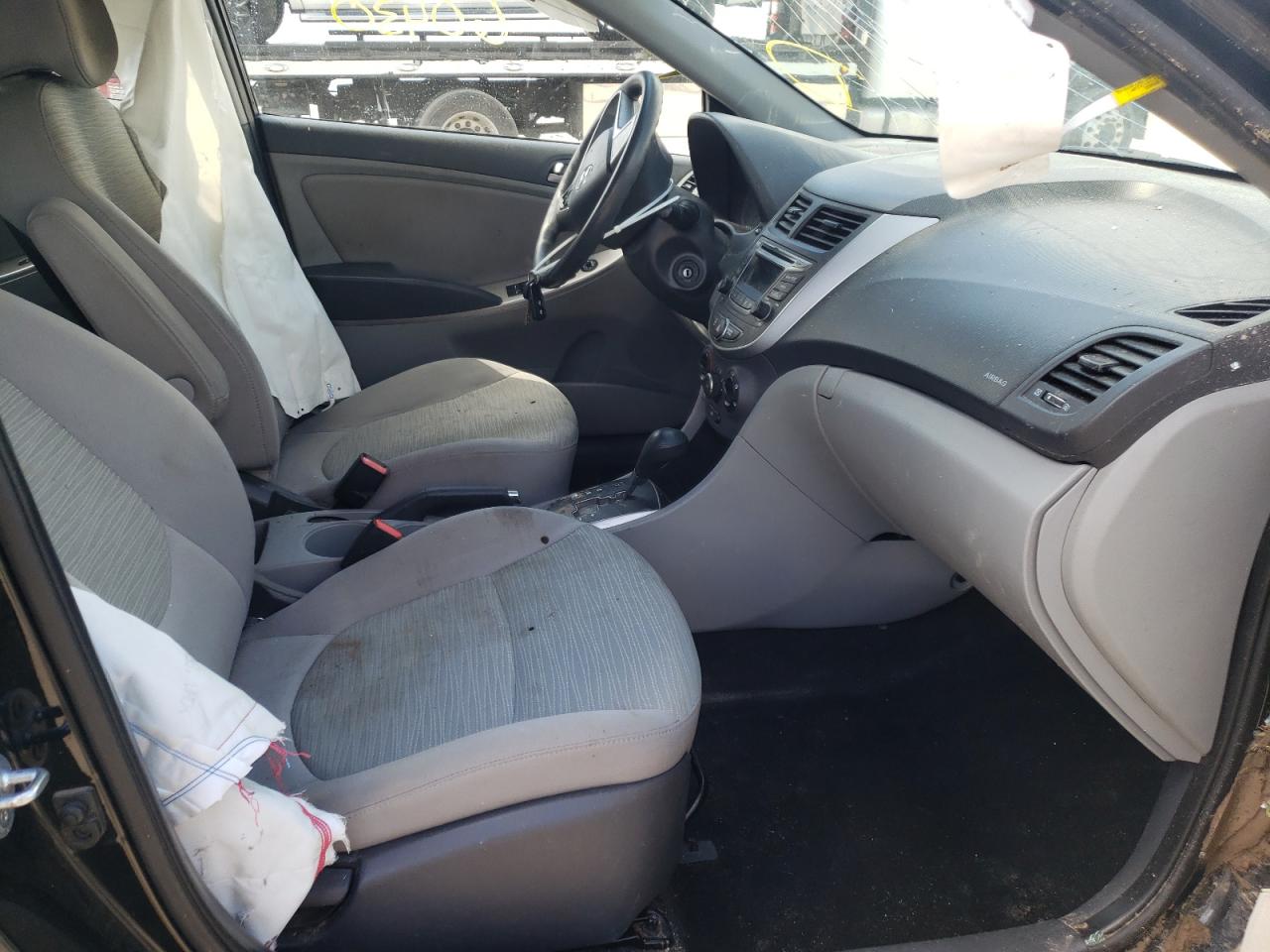 Photo 5 from auction – 2016 HYUNDAI ACCENT SE with VIN KMHCT5AE3GU263156