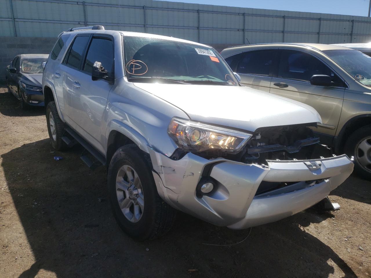 TOYOTA 4RUNNER SR 2019 with VIN JTEBU5JR0K5612370 - Photo from auction