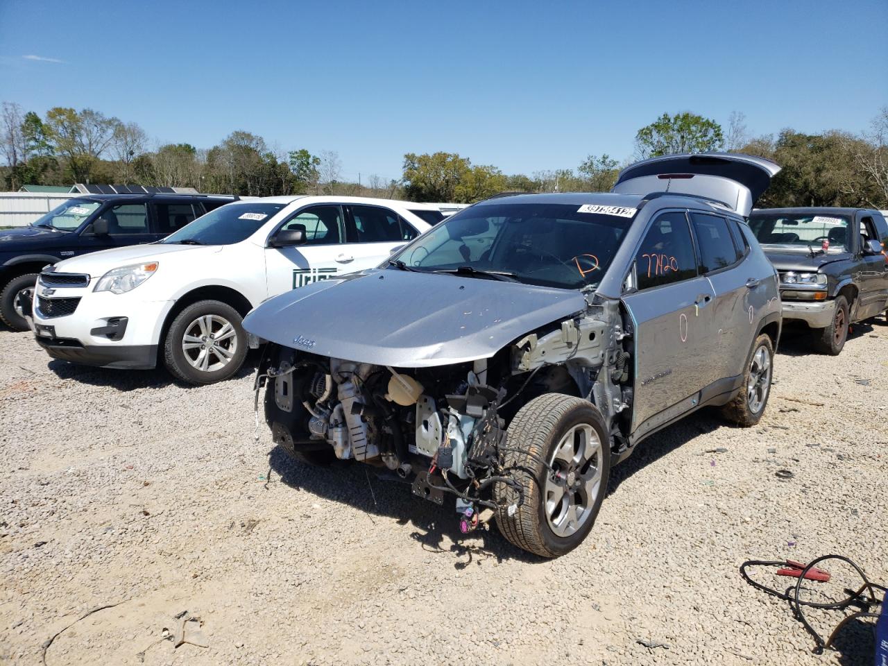 Photo 2 from auction – 2018 JEEP COMPASS LI with VIN 3C4NJCCB9JT358199