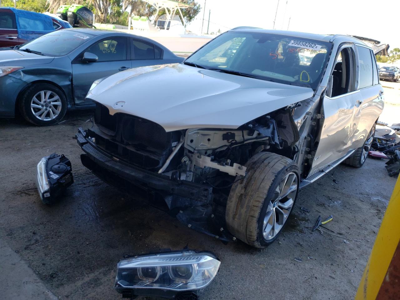 Photo 2 from auction – 2015 BMW X5 SDRIVE3 with VIN 5UXKR2C54F0H40341