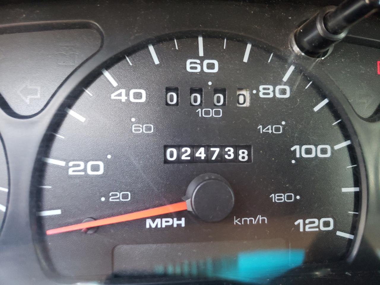 Photo 8 from auction – 2003 FORD TAURUS SE with VIN 1FAFP53U83G277188