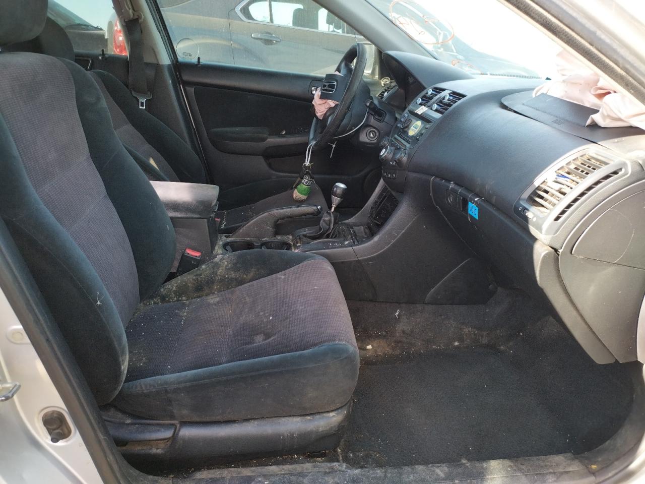 Photo 5 from auction – 2003 HONDA ACCORD with VIN 1HGCM55123A107809