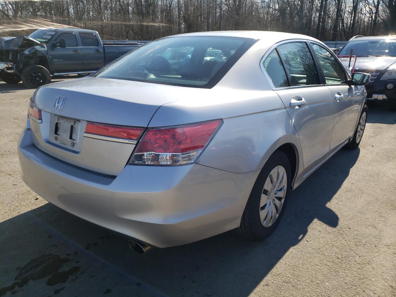 Photo 4 from auction – 2011 HONDA ACCORD LX with VIN 1HGCP2E37BA012975