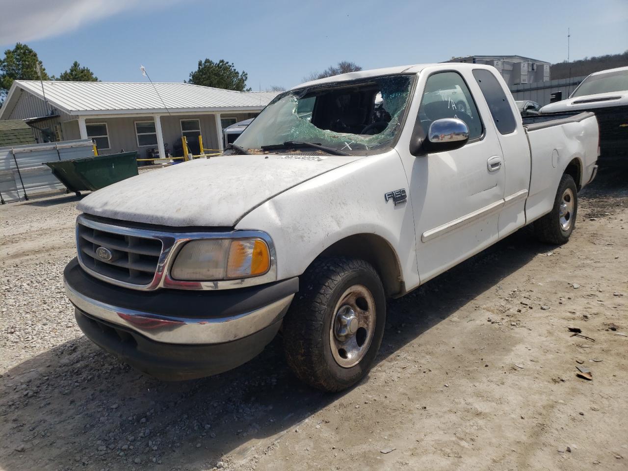 Photo 2 from auction – 2001 FORD F150 with VIN 1FTRX17W61NA89130
