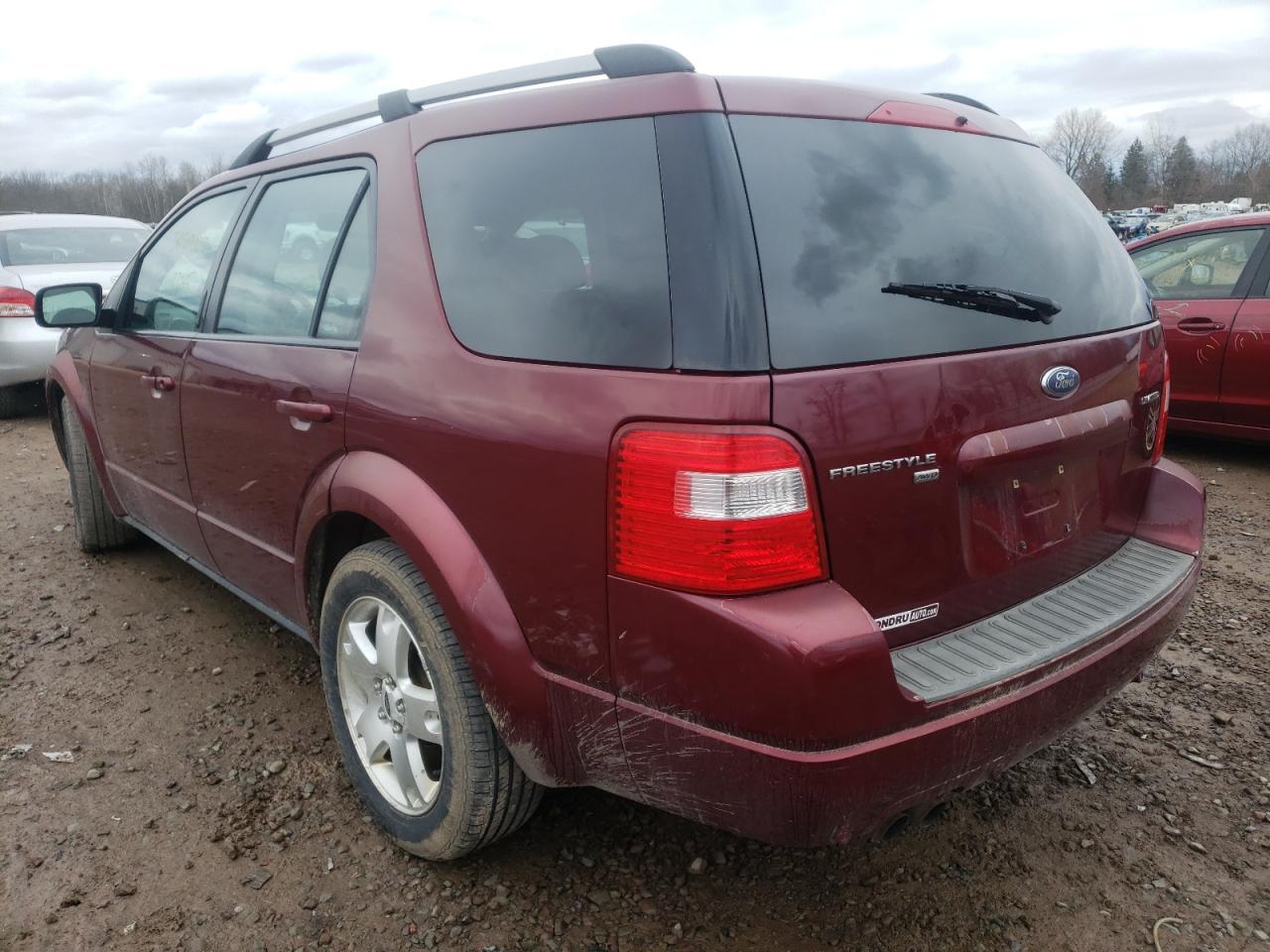 Photo 3 from auction – 2005 FORD FREESTYLE with VIN 1FMDK06135GA77855