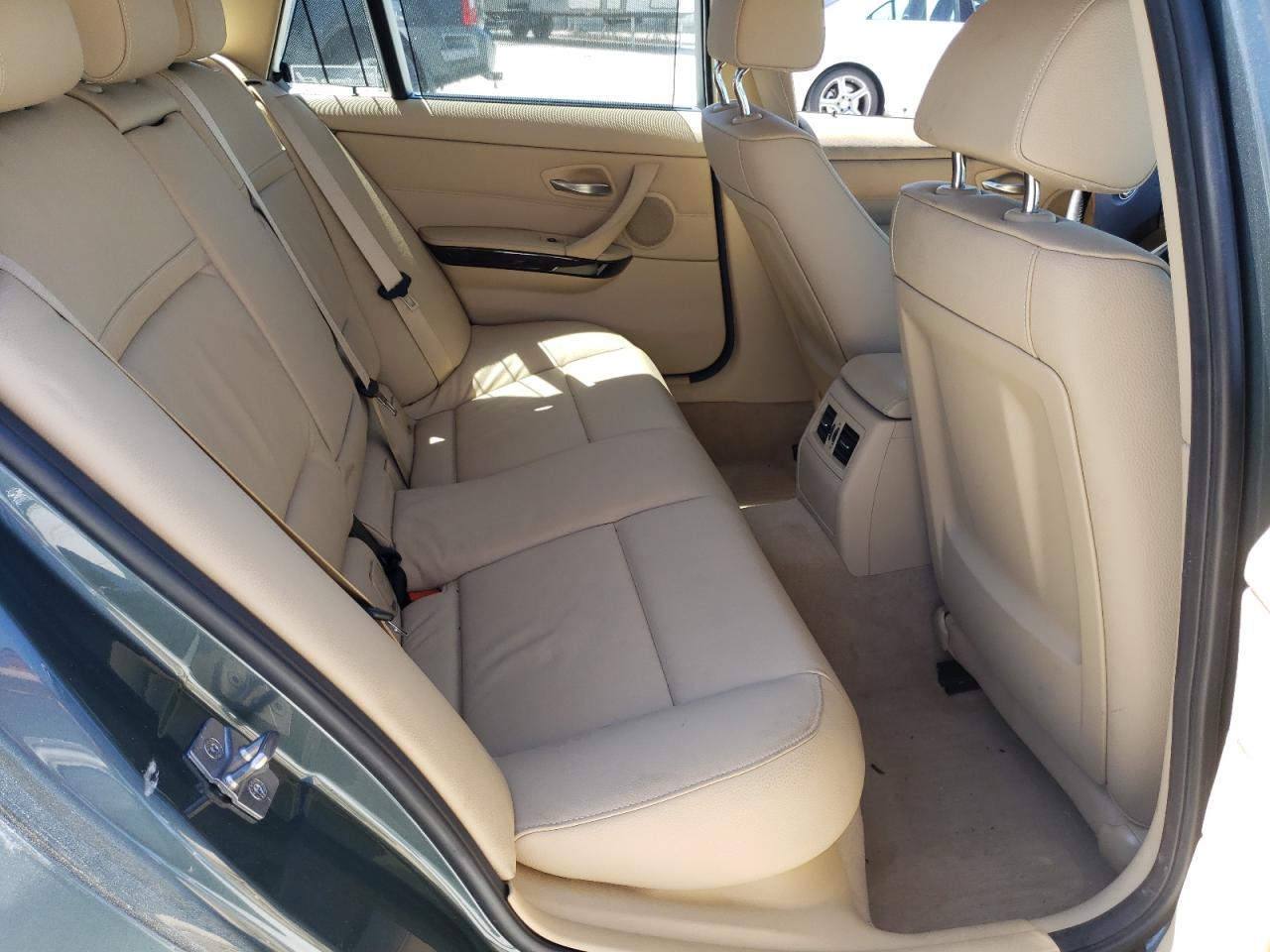 Photo 6 from auction – 2011 BMW 328 XI with VIN WBAUU3C51BA545018