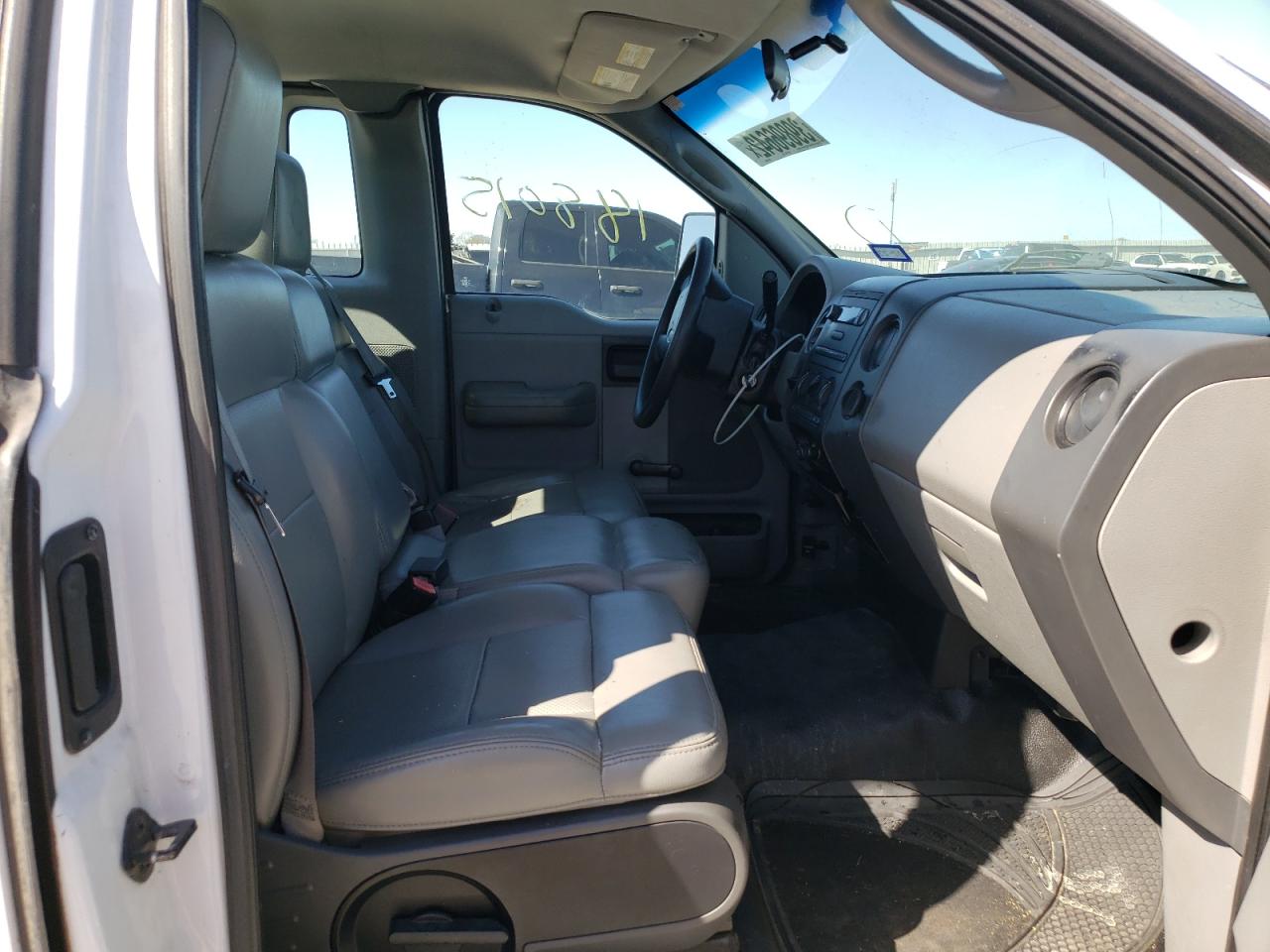 Photo 5 from auction – 2007 FORD F150 with VIN 1FTRF12W57NA69017