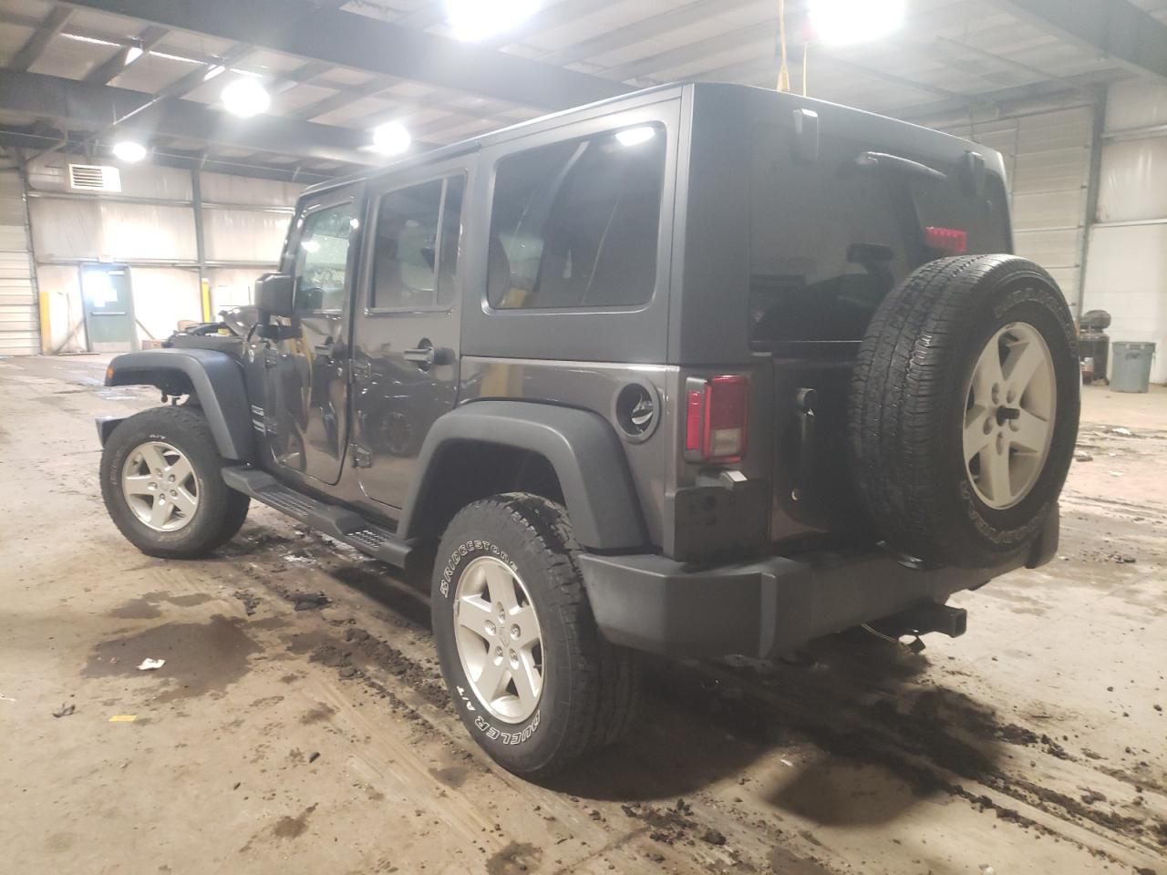 Photo 3 from auction – 2016 JEEP WRANGLER U with VIN 1C4BJWDG3GL266122