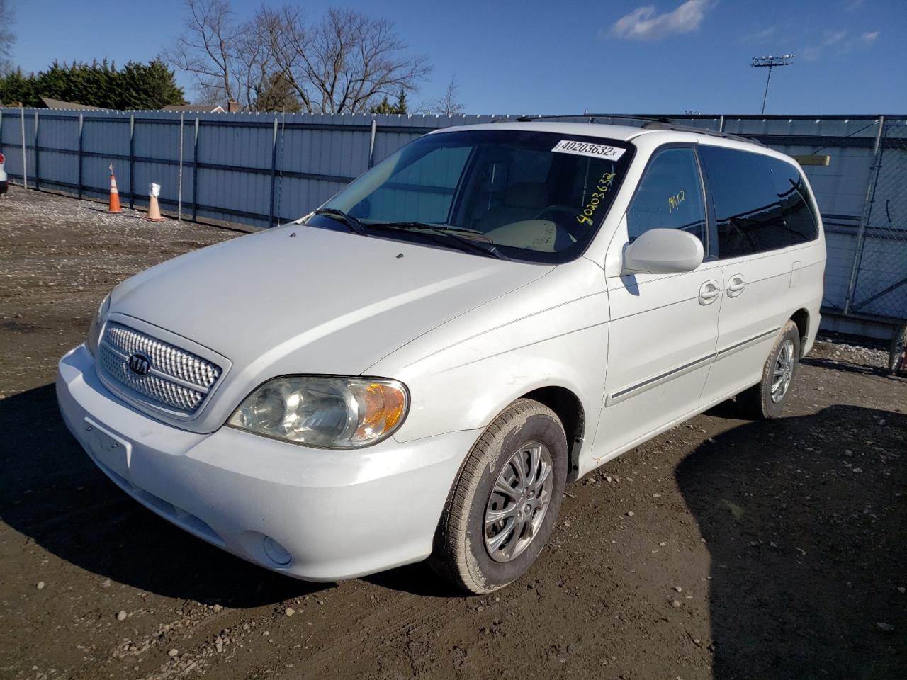 Photo 2 from auction – 2005 KIA SEDONA EX with VIN KNDUP132956711703