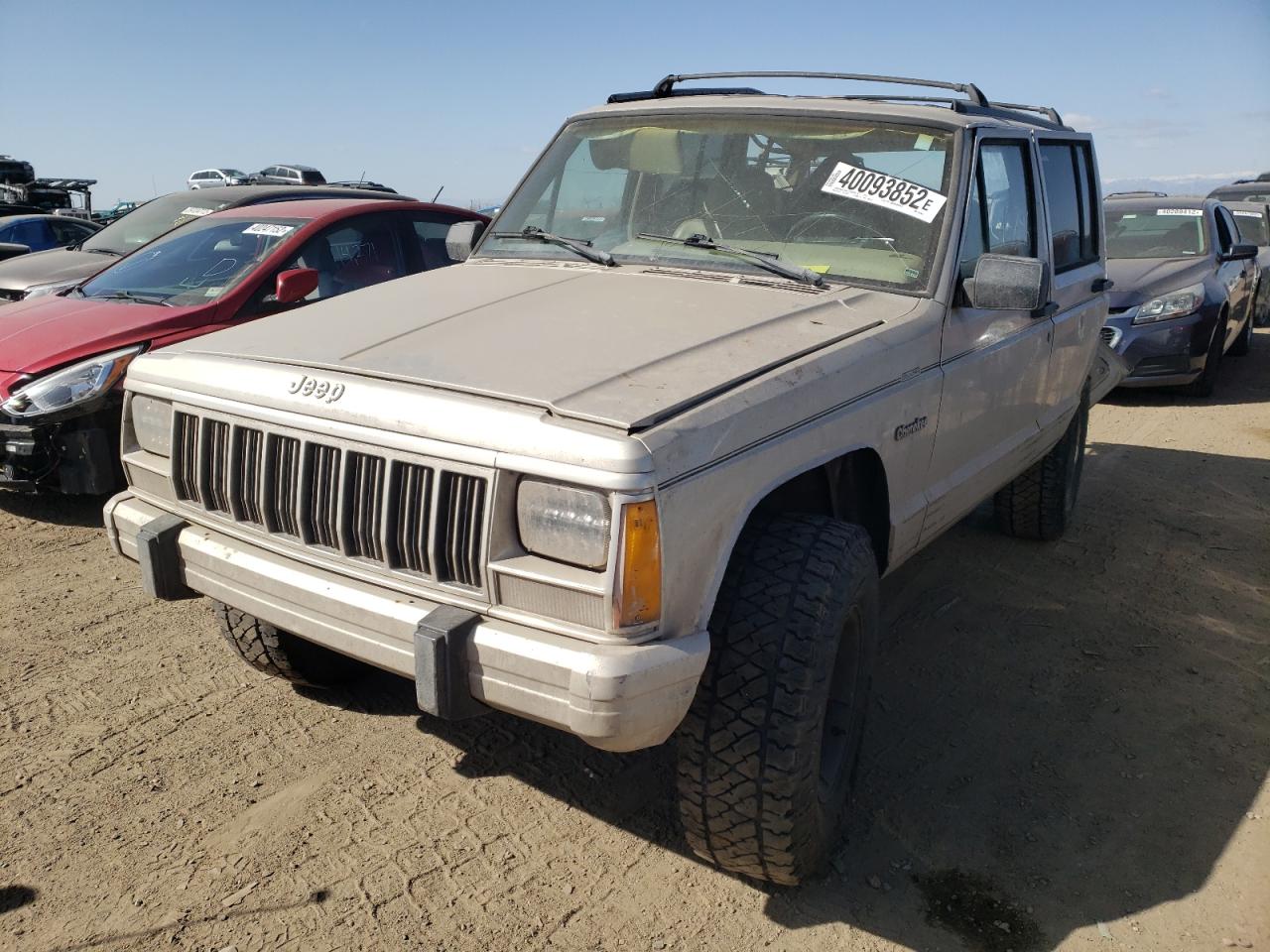 Photo 2 from auction – 1996 JEEP CHEROKEE C with VIN 1J4FJ78S9TL101945