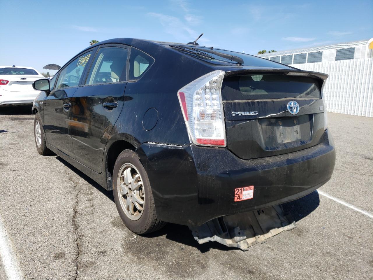 Photo 3 from auction – 2011 TOYOTA PRIUS with VIN JTDKN3DU7B0323683