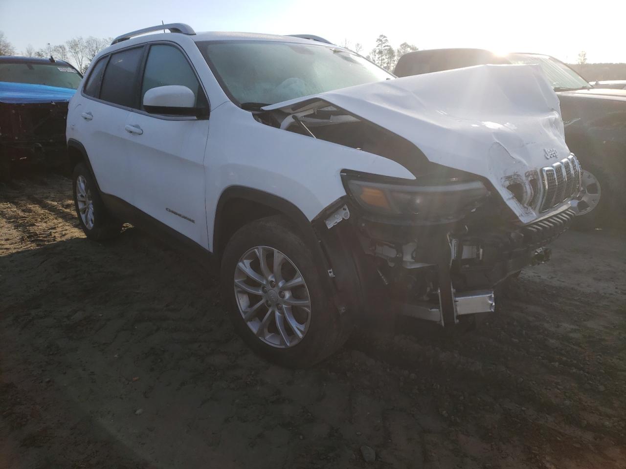 JEEP CHEROKEE L 2019 with VIN 1C4PJLCB3KD290725 - Photo from auction